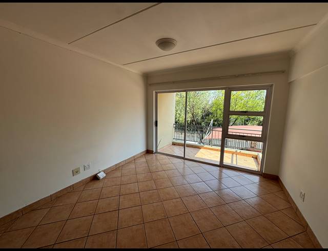 2 BEDROOM APARTMENT RENTED IN BRYANSTON